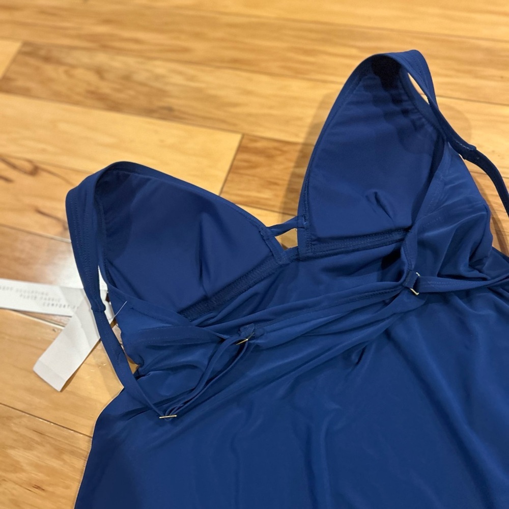 NWT Beyond Tummy Control Solid Essentials V Neck Tankini Top Swimsuit - Picture 10 of 16